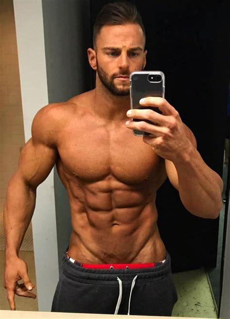 muscle selfies|best bodybuilding selfies.